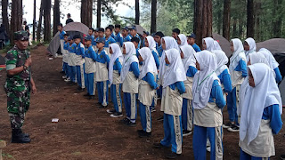 Wujudkan cinta NKRI, siswa siswi MTs Aswaja Bumijawa dapat pelatihan PBB dan Wasbang Wujudkan cinta NKRI, siswa siswi MTs Aswaja Bumijawa dapat pelatihan PBB dan Wasbang