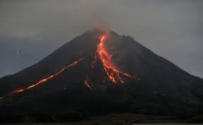 Gunung Merapi luncurkan 143 kali guguran lava selama sepekan