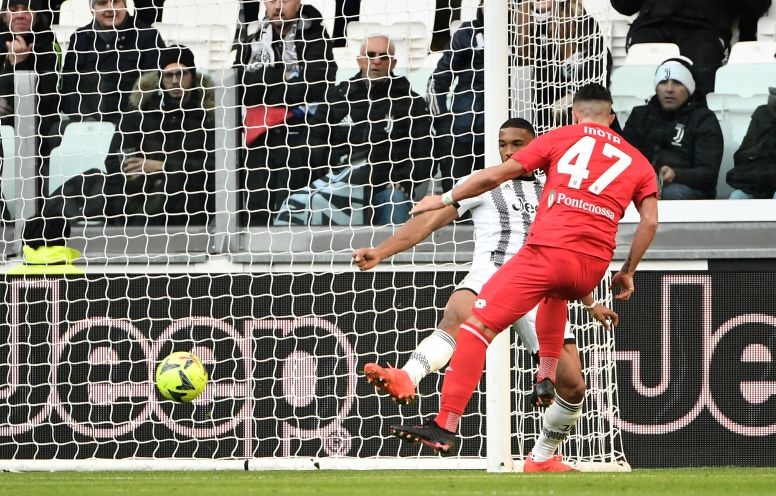 Monza perpanjang catatan kemenangan saat pukul Salernitana 2-0