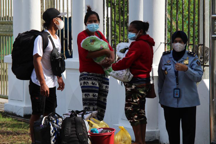 Malaysia mulai lagi program repatriasi pekerja miinterngran mulai 1 Maret Malaysia mulai lagi program repatriasi pekerja miinterngran mulai 1 Maret
