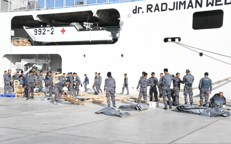 KRI Radjiman bersiap kembali ke RI setelah rampungkan misi kemanusiaan di Mesir KRI Radjiman bersiap kembali ke RI setelah rampungkan misi kemanusiaan di Mesir