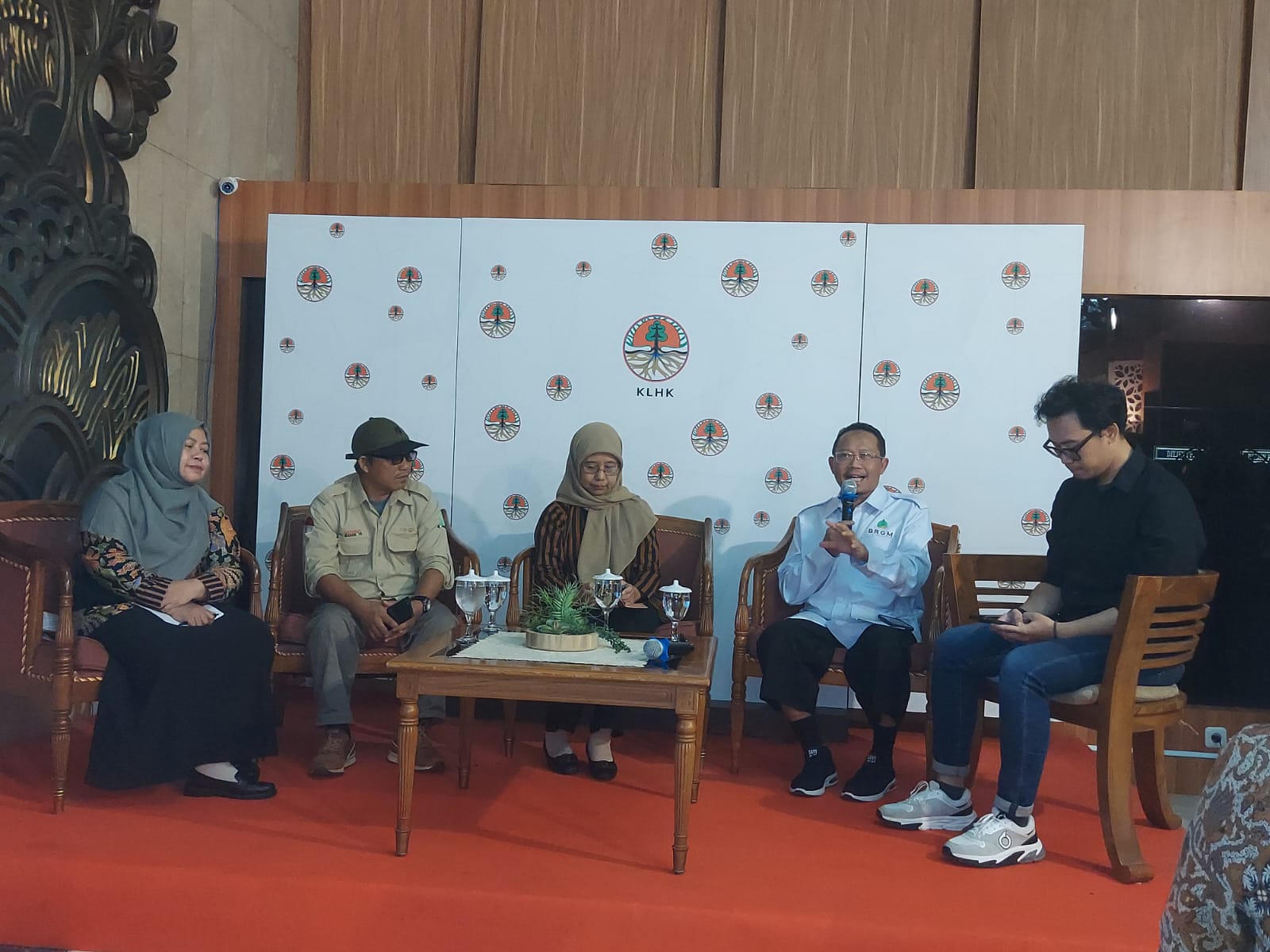 Tanaman Mangrove, tak hanya mencegah gelombang air tinggi tapi buahnya juga bisa dibuat dodol Tanaman Mangrove, tak hanya mencegah gelombang air tinggi tapi buahnya juga bisa dibuat dodol