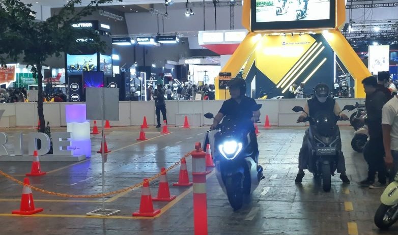 Beberapa pilihan motor listrik dengan harga yang terjangkau Beberapa pilihan motor listrik dengan harga yang terjangkau