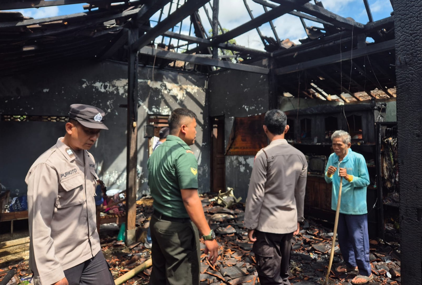 Ditinggal ke sawah rumah warga Pabelan terbakar 
