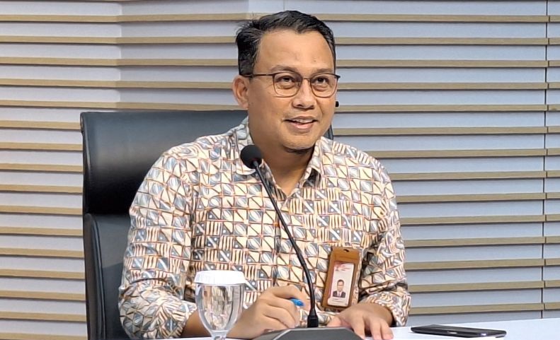 KPK periksa eks sekjen Kemenkes terkait korupsi pengadaan APD