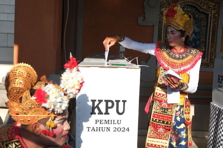 PHDI harap penyelenggara pemilu bertugas secara profesional PHDI harap penyelenggara pemilu bertugas secara profesional