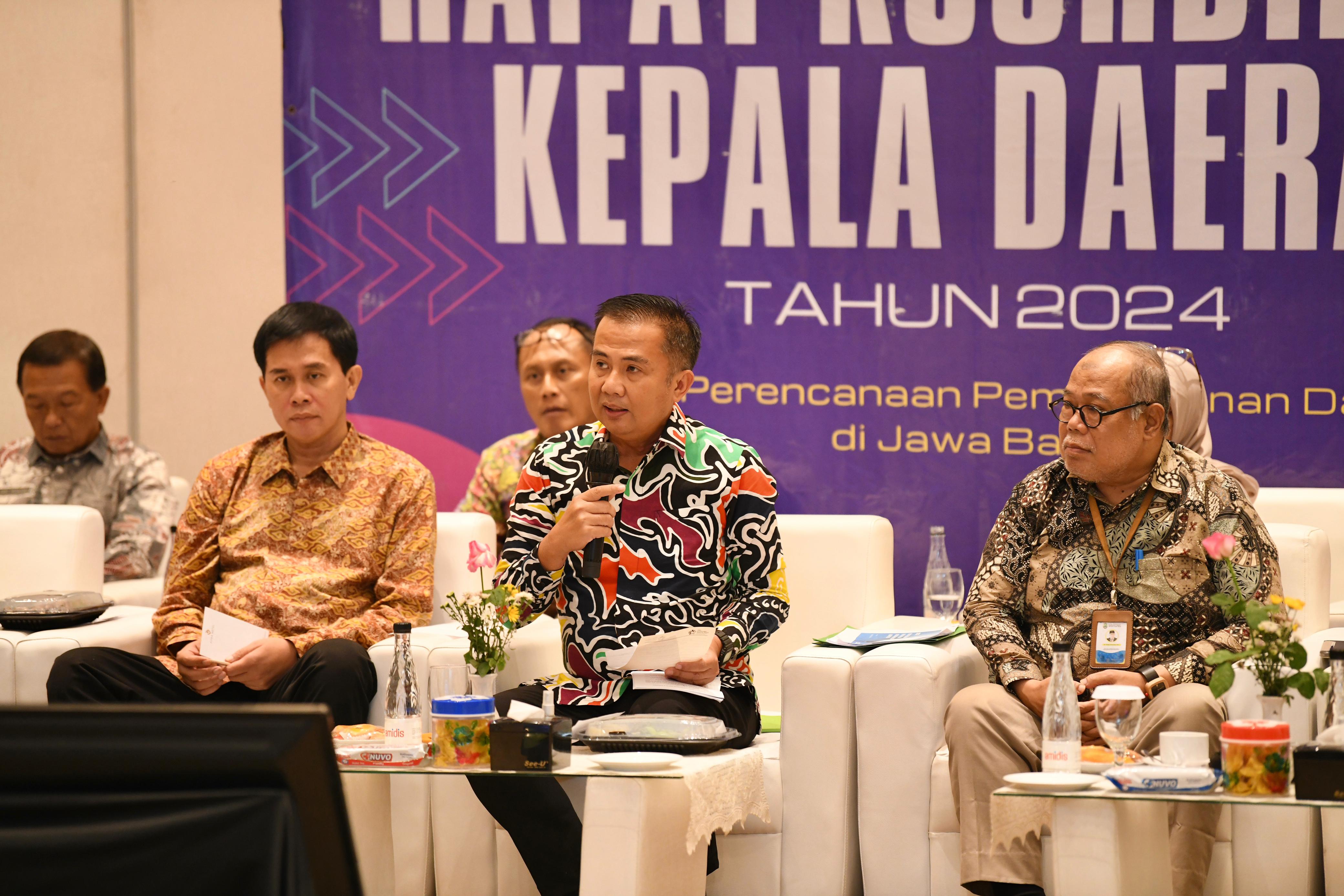 PJ Gubernur Jabar apresiasi Bupati dan Wali Kota, Pemilu 2024 di Jabar aman dan kondusif PJ Gubernur Jabar apresiasi Bupati dan Wali Kota, Pemilu 2024 di Jabar aman dan kondusif
