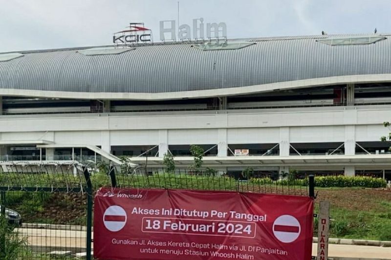 Akses tol ke Stasiun Halim ditutup demi keamanan dan keselamatan Akses tol ke Stasiun Halim ditutup demi keamanan dan keselamatan