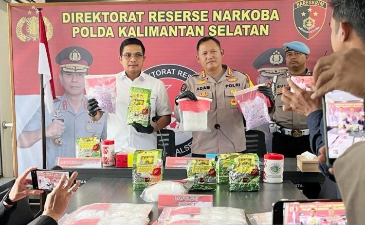 Polda Kalsel ungkap 7 kg sabu-sabu dan 5.000 ekstasi jaringan Malaysia