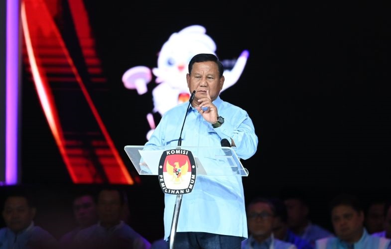 Tampilan dominan Prabowo dengan PDH di debat kelima menandakan siap kerja Tampilan dominan Prabowo dengan PDH di debat kelima menandakan siap kerja