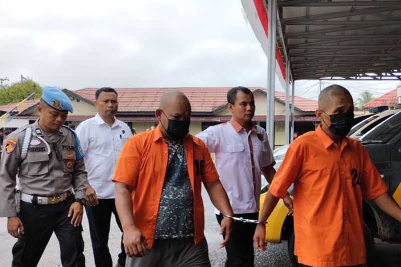 Polres Tabalong sita 109 gram sabu dari tiga tersangka Polres Tabalong sita 109 gram sabu dari tiga tersangka