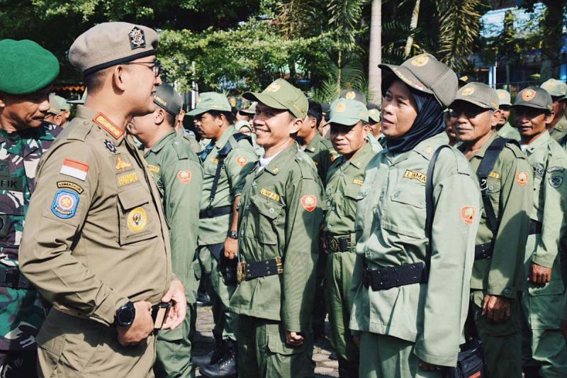 Pj Bupati Banyumas minta Satpol PP-Satlinmas kawal distribusi logistik Pj Bupati Banyumas minta Satpol PP-Satlinmas kawal distribusi logistik