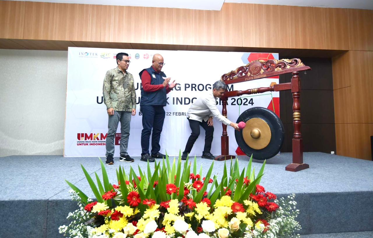 Sampoerna lanjutkan Program UMKM untuk Indonesia Transformasi Digital di Tahun 2024 Sampoerna lanjutkan Program UMKM untuk Indonesia Transformasi Digital di Tahun 2024