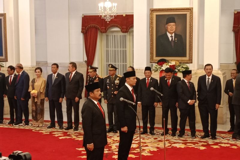 Presiden lantik Hadi sebagai menko polhukam dan AHY jadi menteri ATR Presiden lantik Hadi sebagai menko polhukam dan AHY jadi menteri ATR