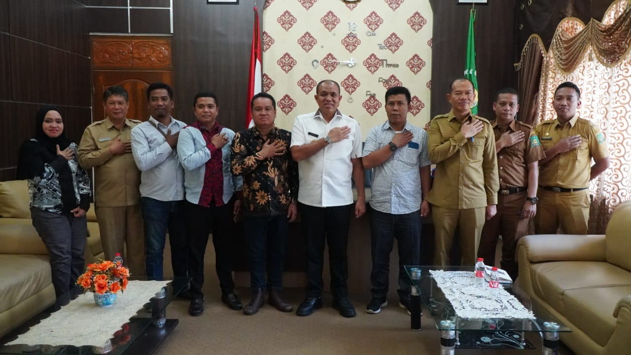 KPU Langkat diharapkan jadi rumah yang baik dan sukses jalankan Pilkada KPU Langkat diharapkan jadi rumah yang baik dan sukses jalankan Pilkada