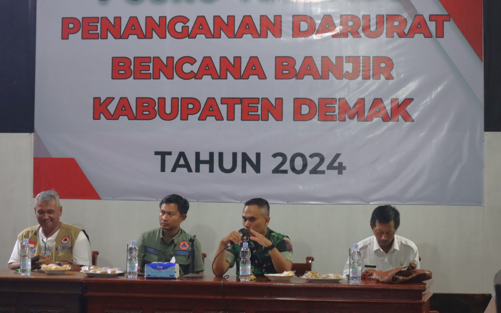 BNPB dan Forkopimda evaluasi penanganan banjir Demak BNPB dan Forkopimda evaluasi penanganan banjir Demak