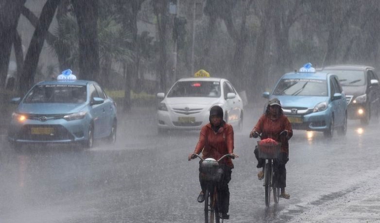 Hujan lebat berpotensi melanda sebagian besar wilayah Indonesia