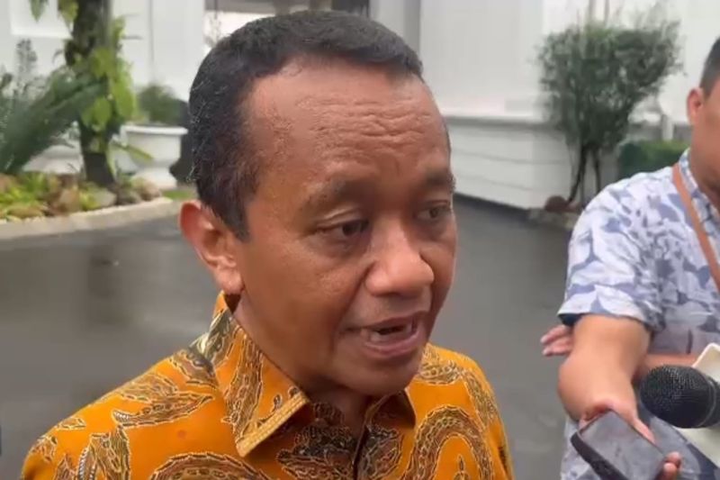 Bahlil harap jangan batasi ruang gerak Presiden untuk dekat dengan rakyat Bahlil harap jangan batasi ruang gerak Presiden untuk dekat dengan rakyat