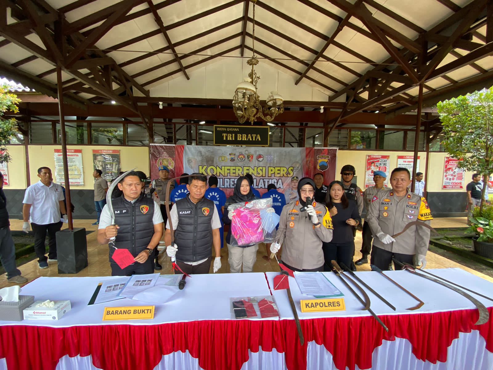 Polres Salatiga ungkap lima kasus menonjol awal tahun 2024 Polres Salatiga ungkap lima kasus menonjol awal tahun 2024