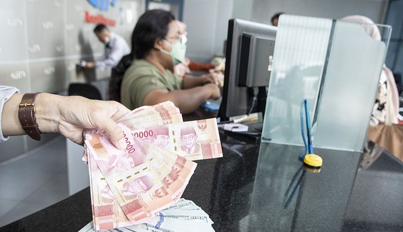 Rupiah melemah karena data inflasi AS yang lebih baik dari perkiraan