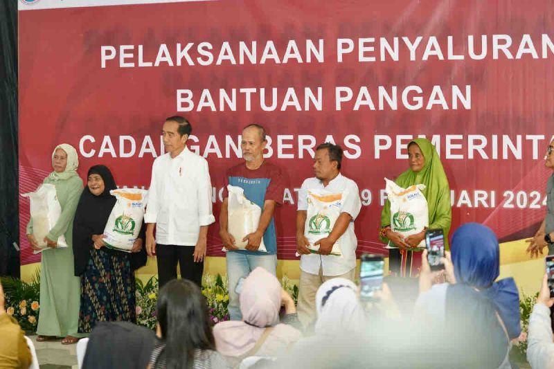 Bapanas sebut bantuan pangan beras 10 kg berlanjut hingga Juni Bapanas sebut bantuan pangan beras 10 kg berlanjut hingga Juni