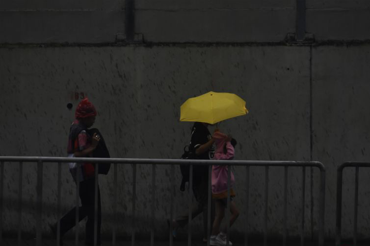 14 daerah berstatus waspada dampak hujan di Indonesia