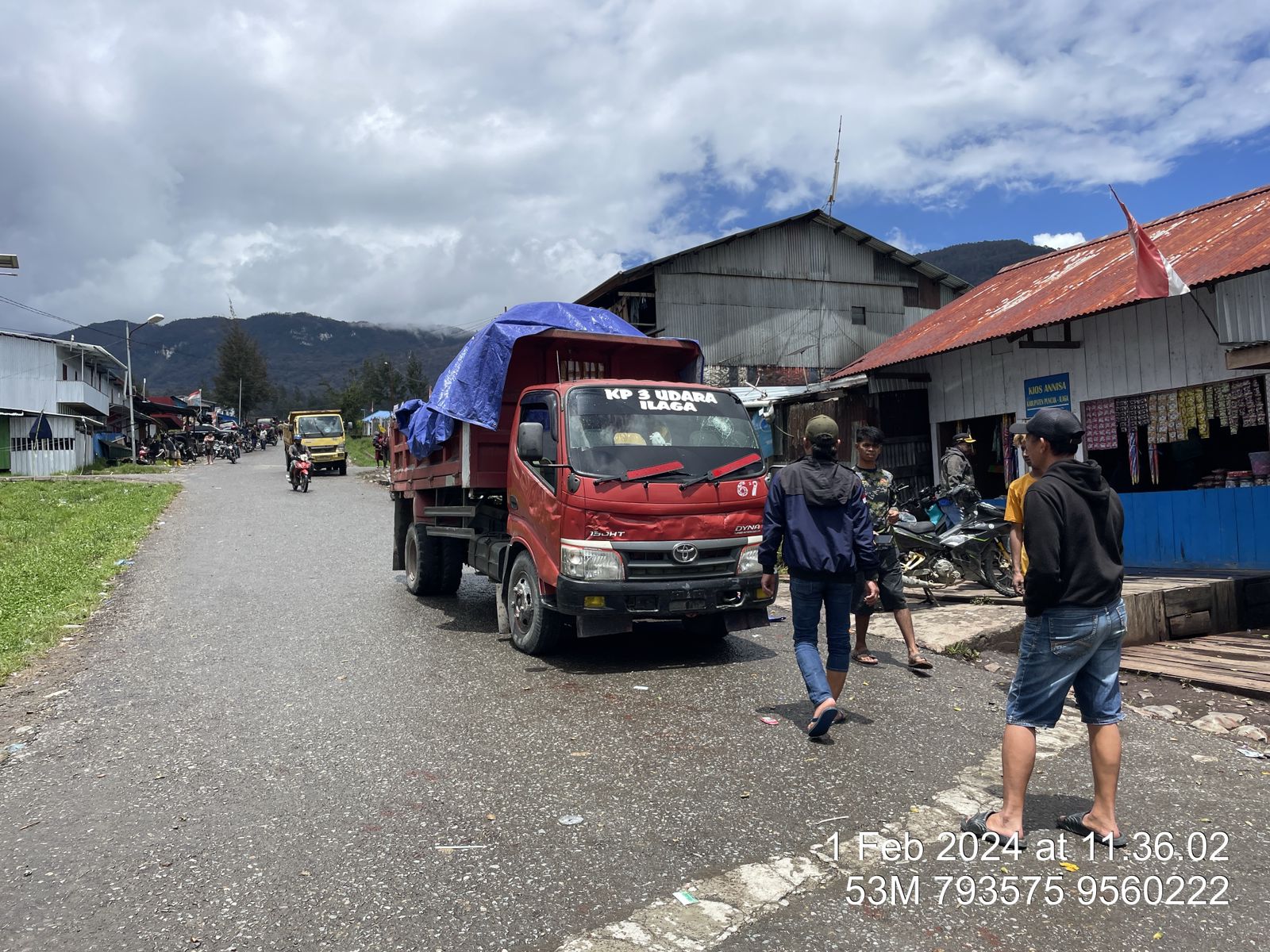 Aparat gabungan kejar pelaku perampasan senjata polisi di Kabupaten Puncak Papua Aparat gabungan kejar pelaku perampasan senjata polisi di Kabupaten Puncak Papua