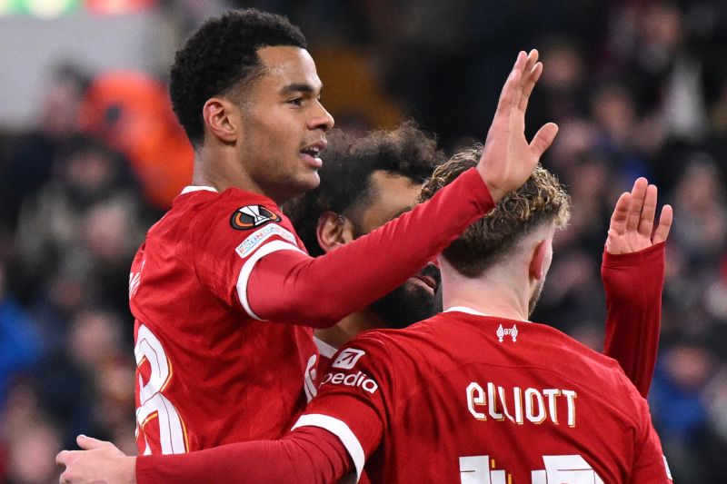 Liverpool kembali memimpin unggul empat poin pada klasemen Liga Inggris Liverpool kembali memimpin unggul empat poin pada klasemen Liga Inggris
