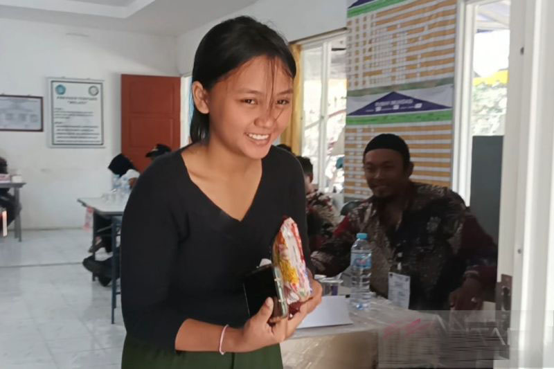 Partisipasi pemilih PSU di 10 TPS Surabaya 50 persen lebih