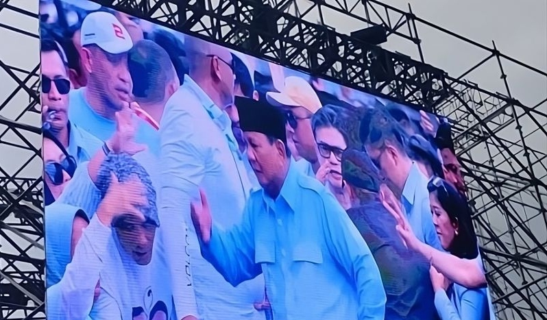 Pesta Rakyat Prabowo-Gibran di GBK capai 2,2 juta penonton di Tiktok Pesta Rakyat Prabowo-Gibran di GBK capai 2,2 juta penonton di Tiktok