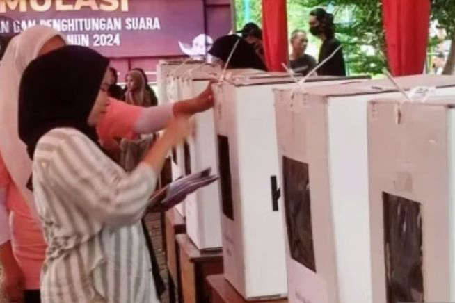 Tiga lokasi TPS di Purwakarta-Jabar dipindah karena rawan longsor Tiga lokasi TPS di Purwakarta-Jabar dipindah karena rawan longsor