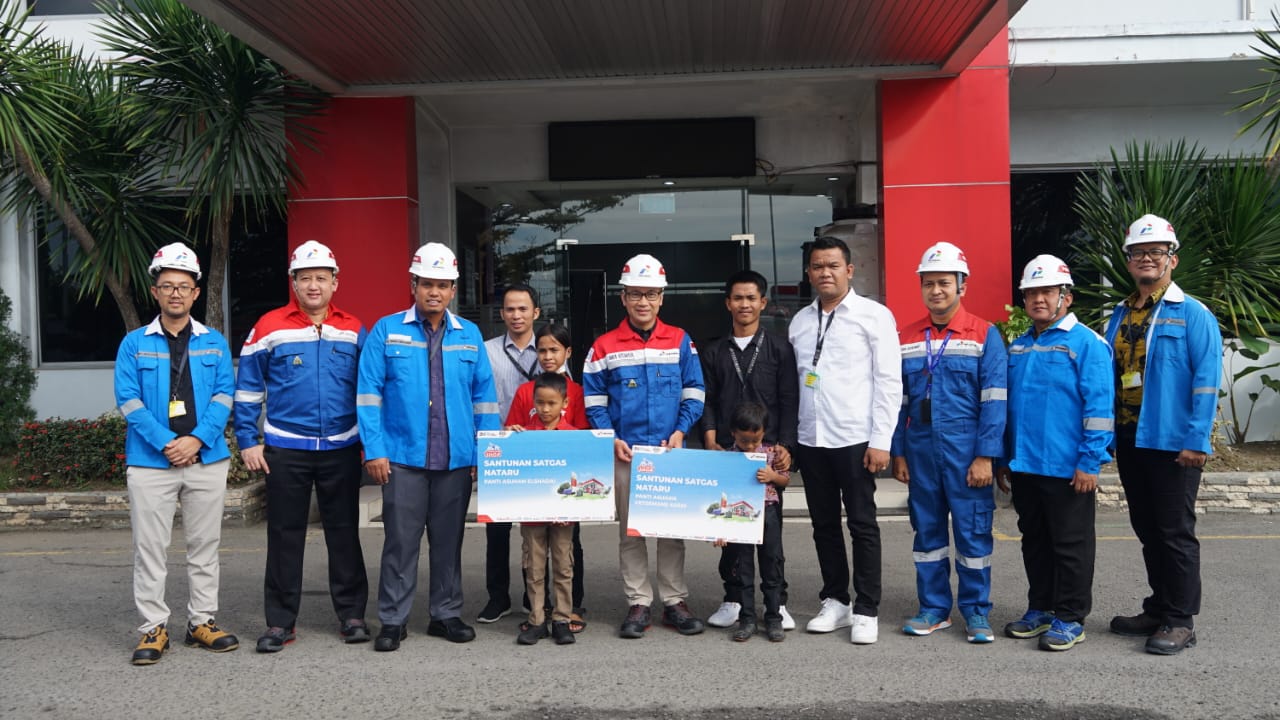 Pertamina Patra Niaga salurkan santunan kepada 22 panti asuhan di Sumbagut Pertamina Patra Niaga salurkan santunan kepada 22 panti asuhan di Sumbagut
