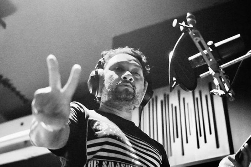 Pepeng mantan drummer NAIF berubah jadi vokalis