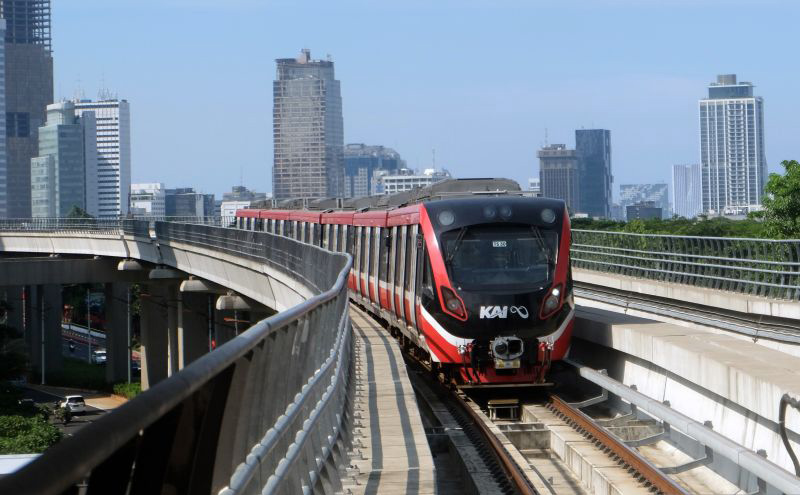 Barang penumpang yang tertinggal di LRT Jabodebek dipastikan aman oleh petugas Barang penumpang yang tertinggal di LRT Jabodebek dipastikan aman oleh petugas