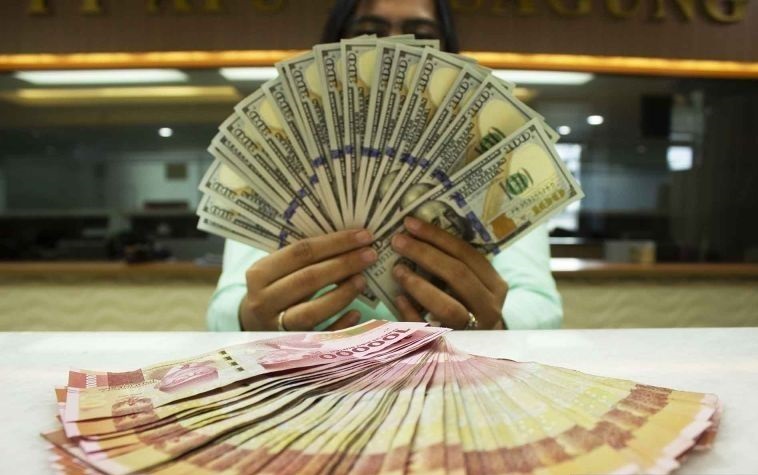 Rupiah merosot 57 poin jadi Rp15.538