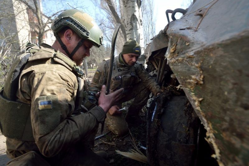 Angkatan bersenjata Ukraina terindikasi korupsi besar Angkatan bersenjata Ukraina terindikasi korupsi besar