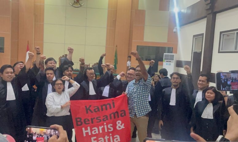 Haris dan Fatia divonis bebas dari kasus pencemaran nama baik Luhut Haris dan Fatia divonis bebas dari kasus pencemaran nama baik Luhut