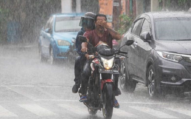 BMKG imbau warga DIY waspadai hujan lebat disertai angin kencang