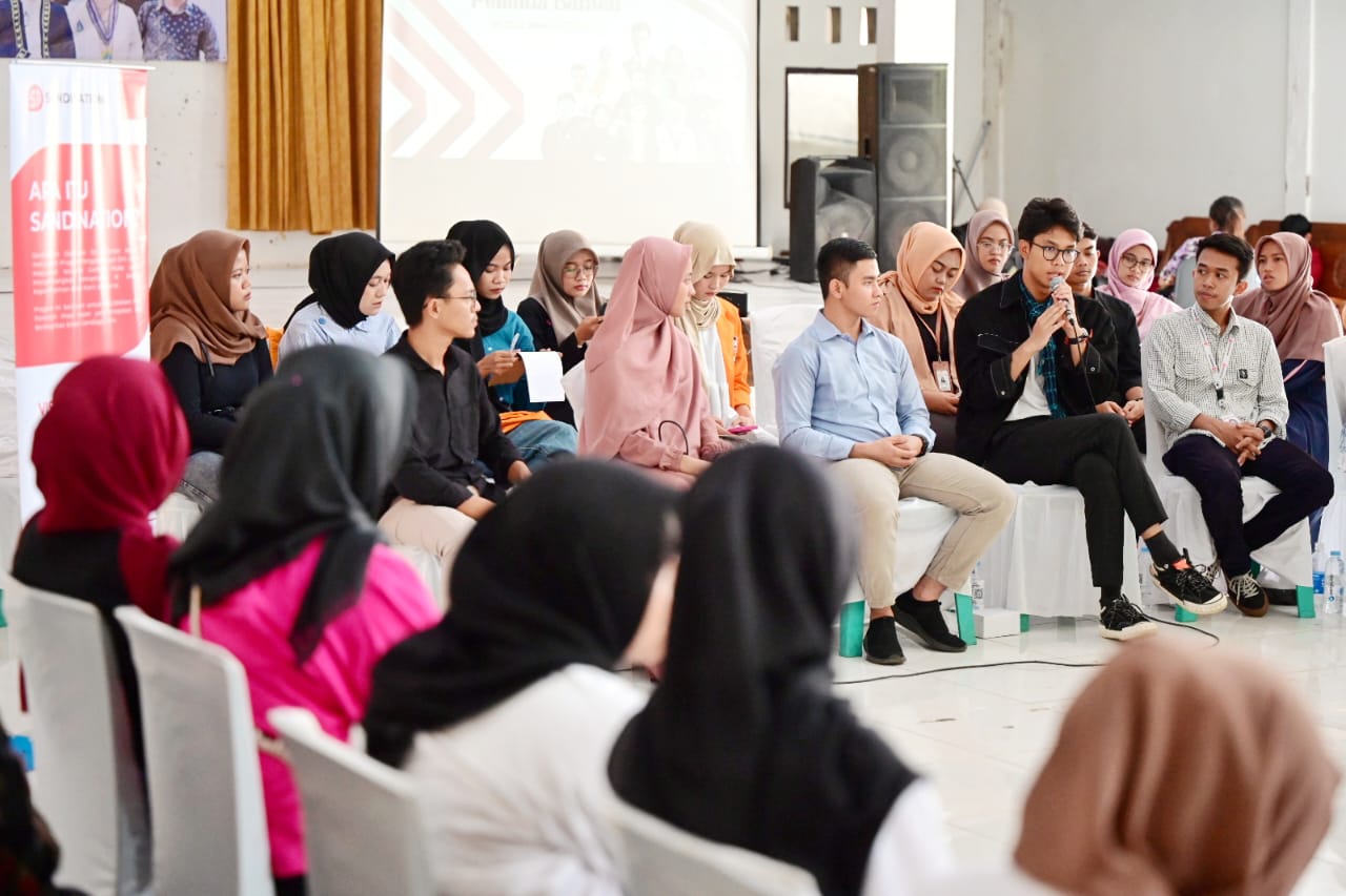 Di hadapan pemuda Banten, Alam Ganjar sampaikan orientasi soal pendidikan Di hadapan pemuda Banten, Alam Ganjar sampaikan orientasi soal pendidikan
