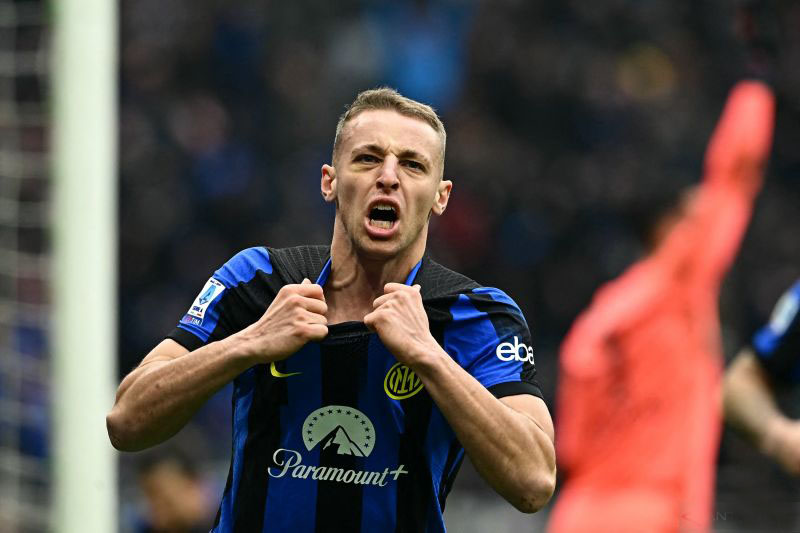 Inter tegaskan status juara musim dingin setelah taklukkan Verona 2-1