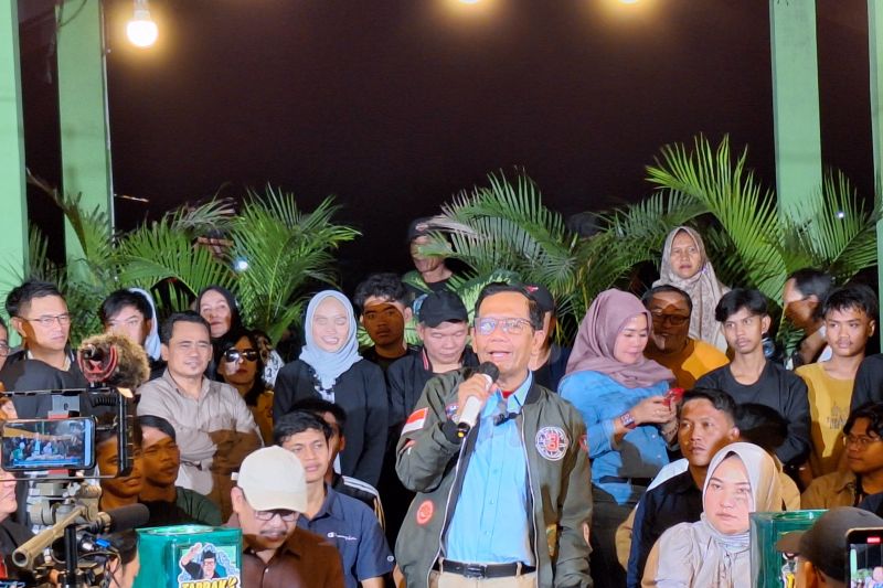 Mahfud akan bentuk lembaga peradilan ad hoc khusus agraria Mahfud akan bentuk lembaga peradilan ad hoc khusus agraria