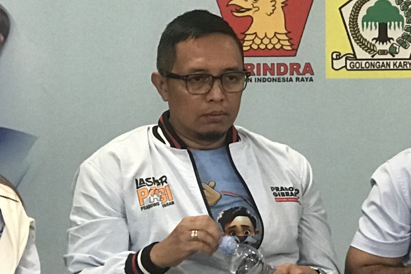 TKN tak permasalahkan komunikasi paslon 1 dan 3 soal pilpres 2 putaran TKN tak permasalahkan komunikasi paslon 1 dan 3 soal pilpres 2 putaran