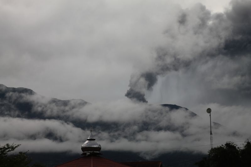 BPBD Agam sebut 126 jiwa berada di zona berbahaya erupsi Marapi BPBD Agam sebut 126 jiwa berada di zona berbahaya erupsi Marapi