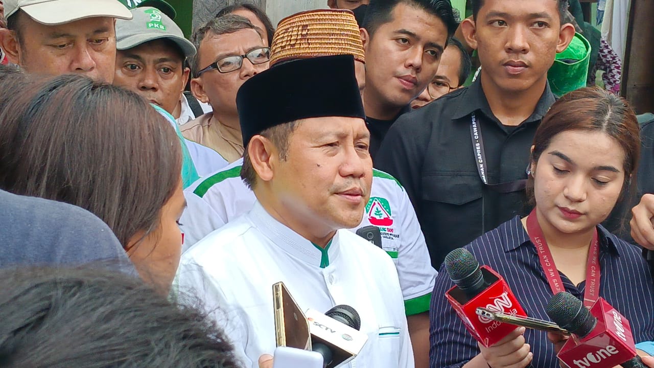Cawapres Muhaimin kunjungi kampung nelayan, Muara Angke Cawapres Muhaimin kunjungi kampung nelayan, Muara Angke