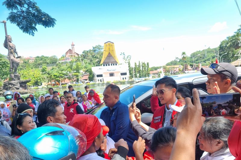 Kaesang hadiri dua kampanye akbar PSI di Sulsel Kaesang hadiri dua kampanye akbar PSI di Sulsel