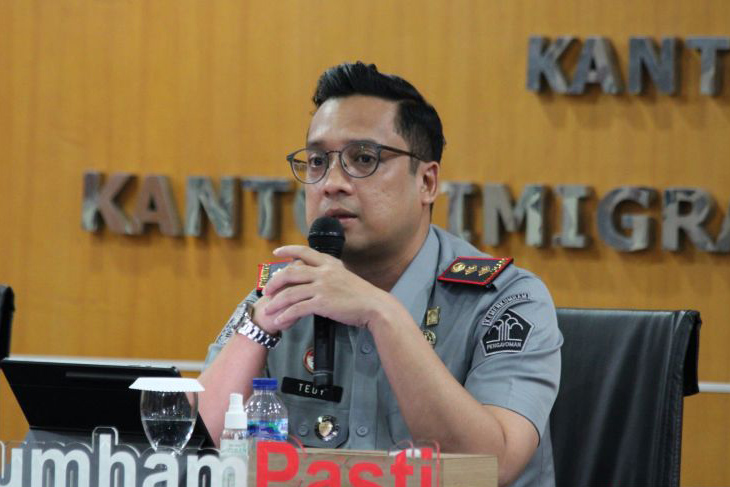 Investor bodong asal Kazakhstan dideportasi dari Bali