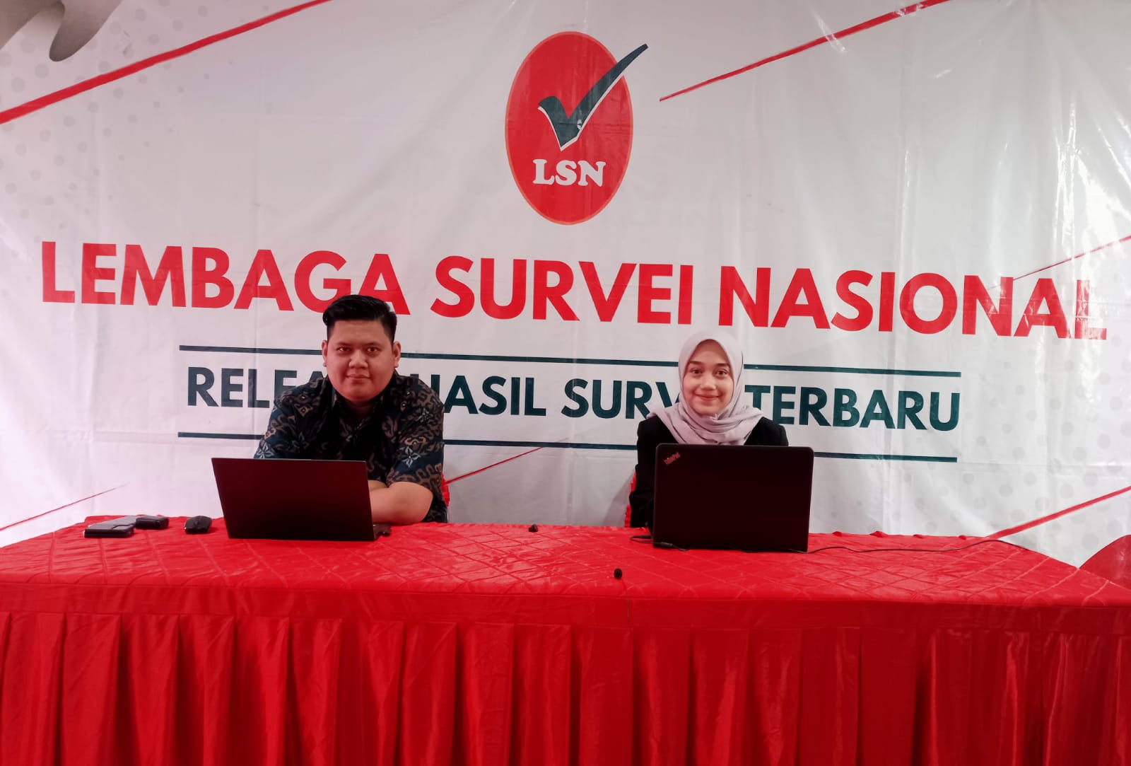 Survei LSN ungkap elektabilitas Prabowo-Gibran hampir sentuh 50% Survei LSN ungkap elektabilitas Prabowo-Gibran hampir sentuh 50%