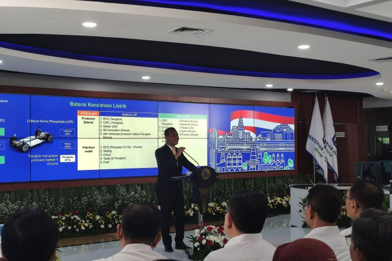 Bahlil sebut tidak ada penyesuaian target investasi di tahun politik Bahlil sebut tidak ada penyesuaian target investasi di tahun politik