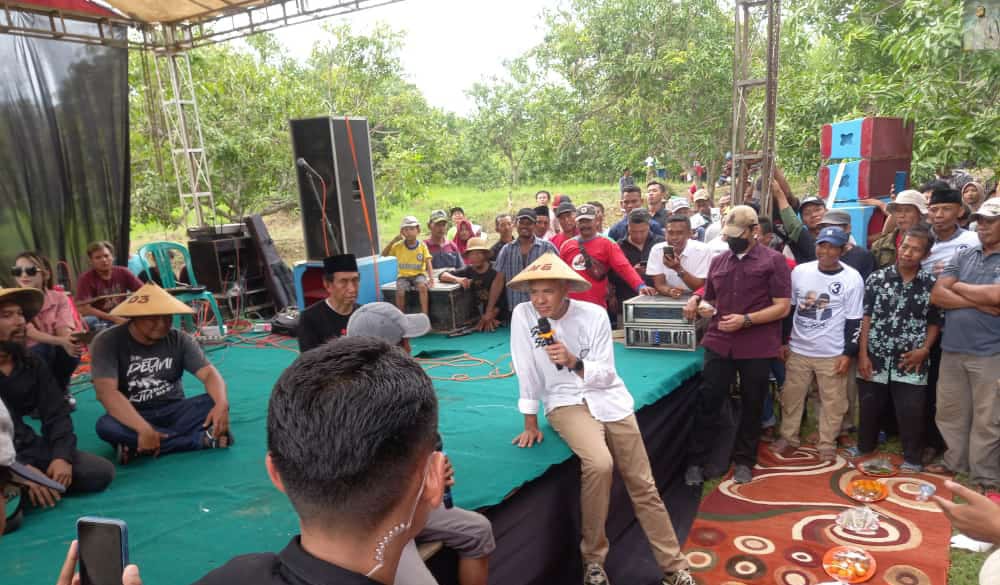 Ke Rembang, Ganjar janji naikkan subsidi untuk pupuk petani Ke Rembang, Ganjar janji naikkan subsidi untuk pupuk petani