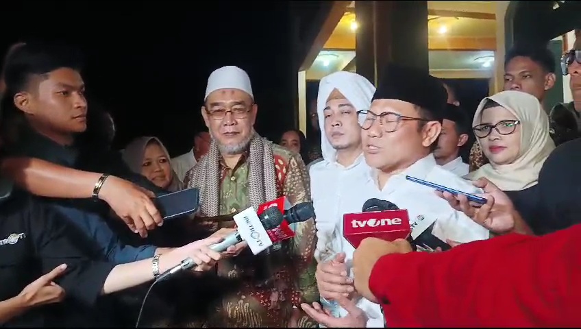 Pasangan AMIN dapat dukungan tambahan dari kiai di Blitar Pasangan AMIN dapat dukungan tambahan dari kiai di Blitar